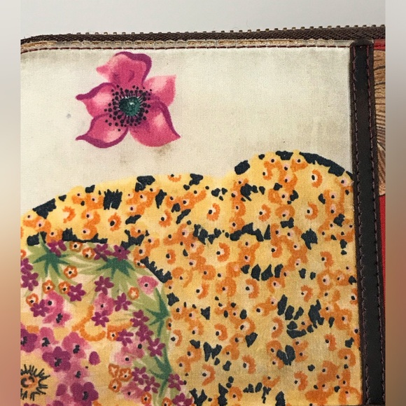 Salvatore Ferragamo Animal Print Vintage Zip Around Wallet 😍🔥 - Picture 17 of 17